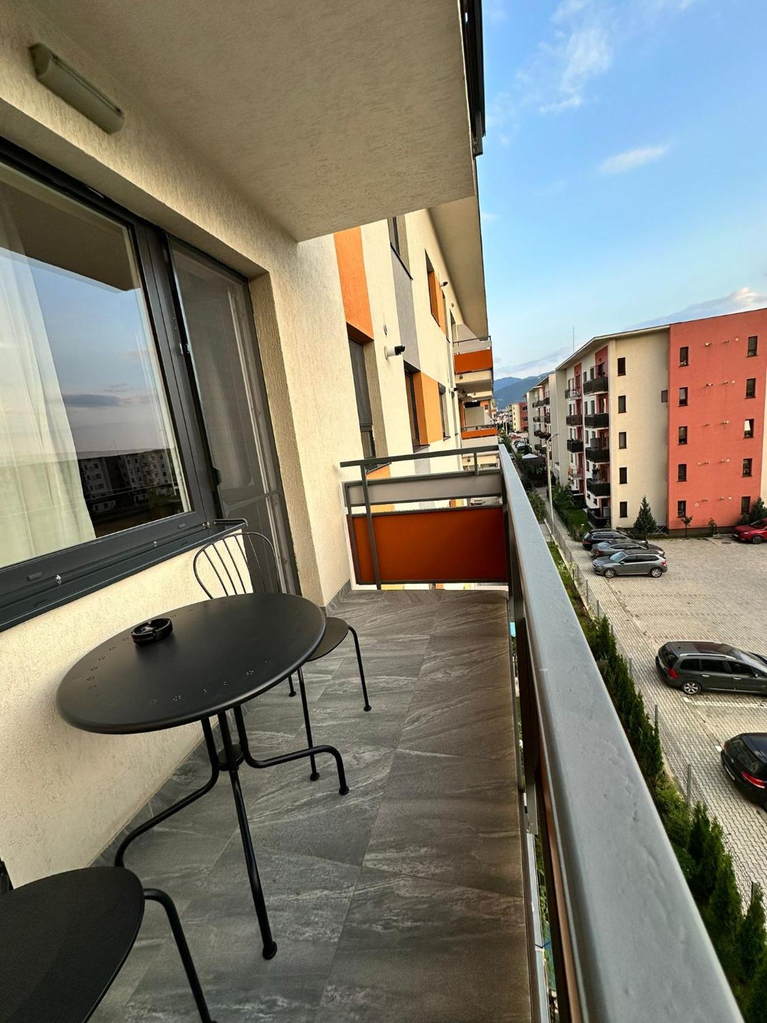 The 30Th Apartment Brasov Bagian luar foto