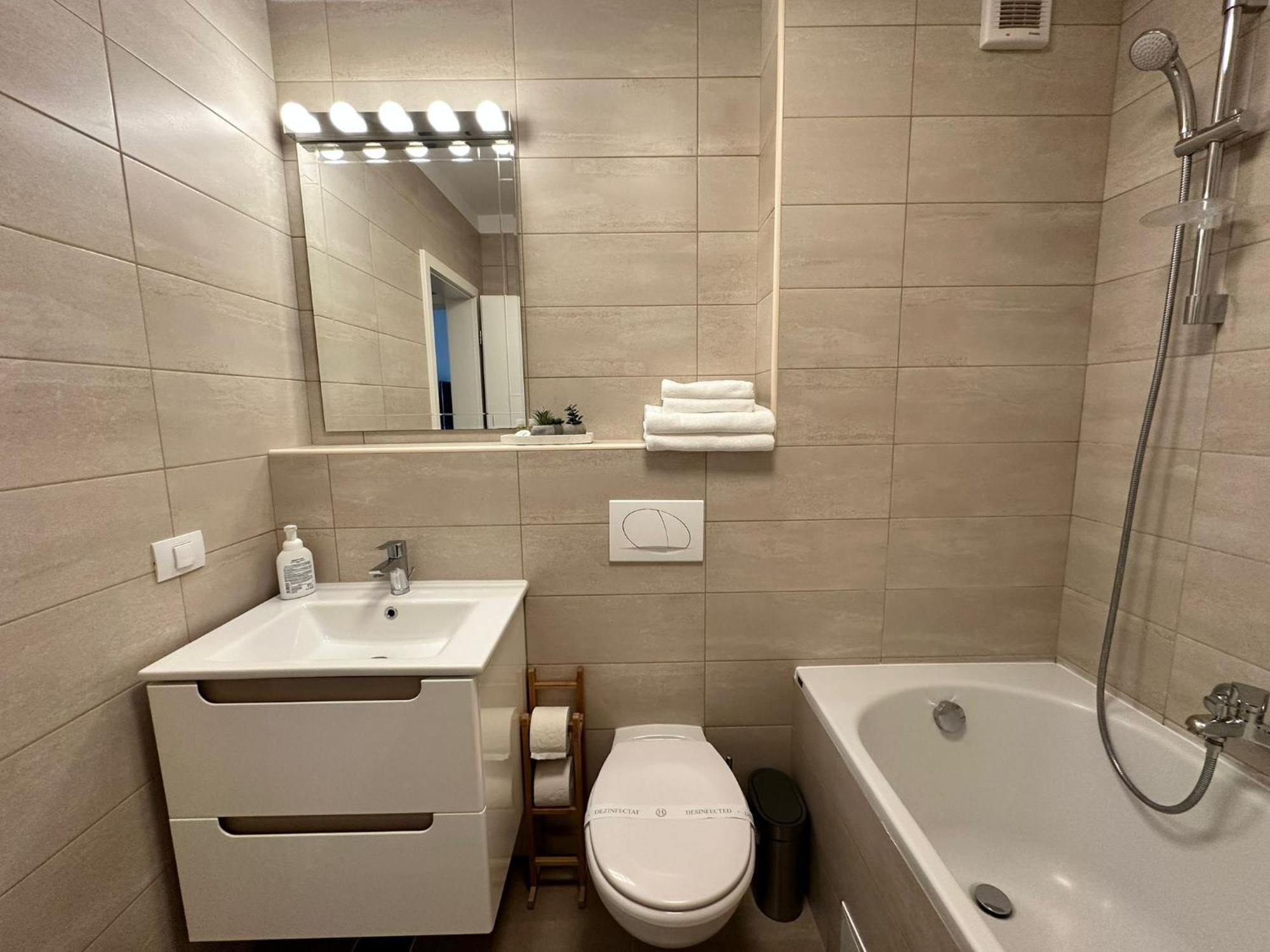 The 30Th Apartment Brasov Bagian luar foto